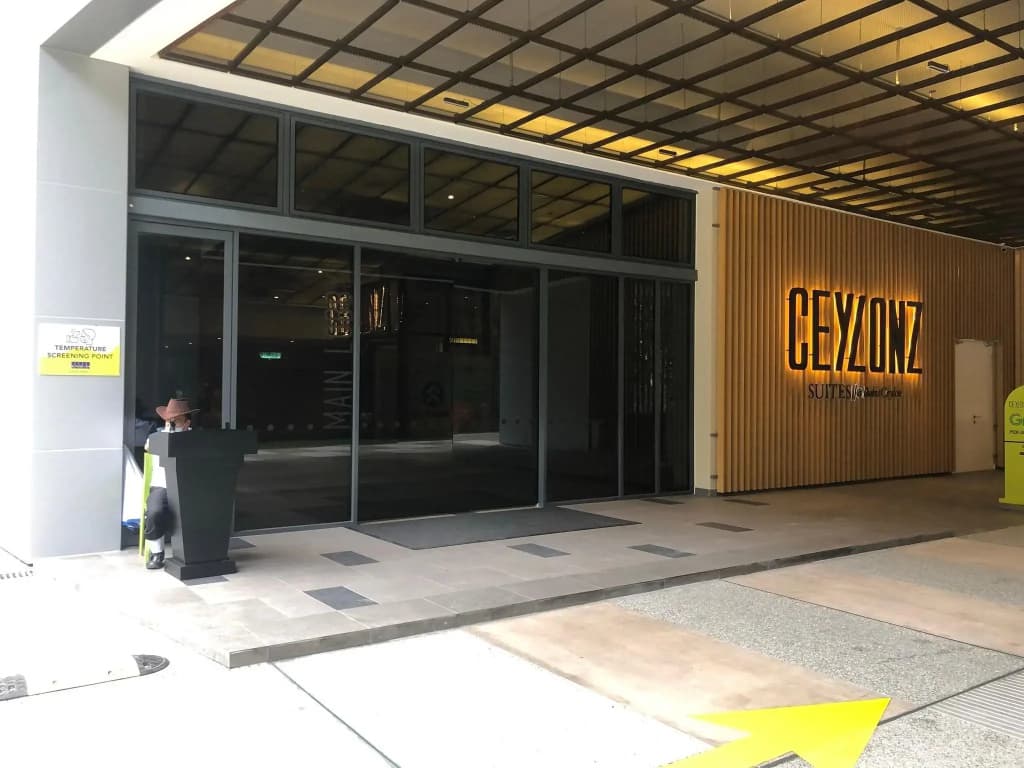 Ceylonz Suites by Perfect Host - photo 1