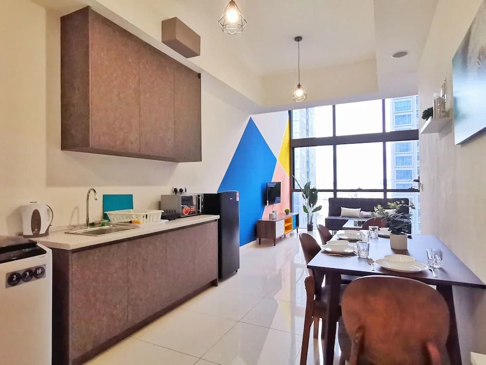 Eminent Suite at ICON City - photo 18
