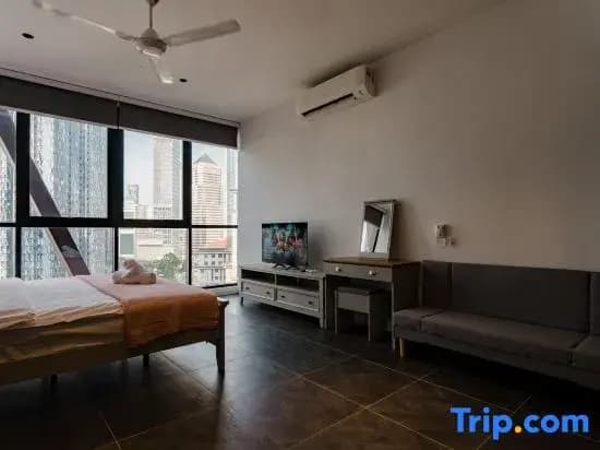 Scarletz KLCC @ Apartments By Gravity 【6mins Kuala Lumpur Tower（KL Tower） + Rooftop Infnity pool】 - photo 4