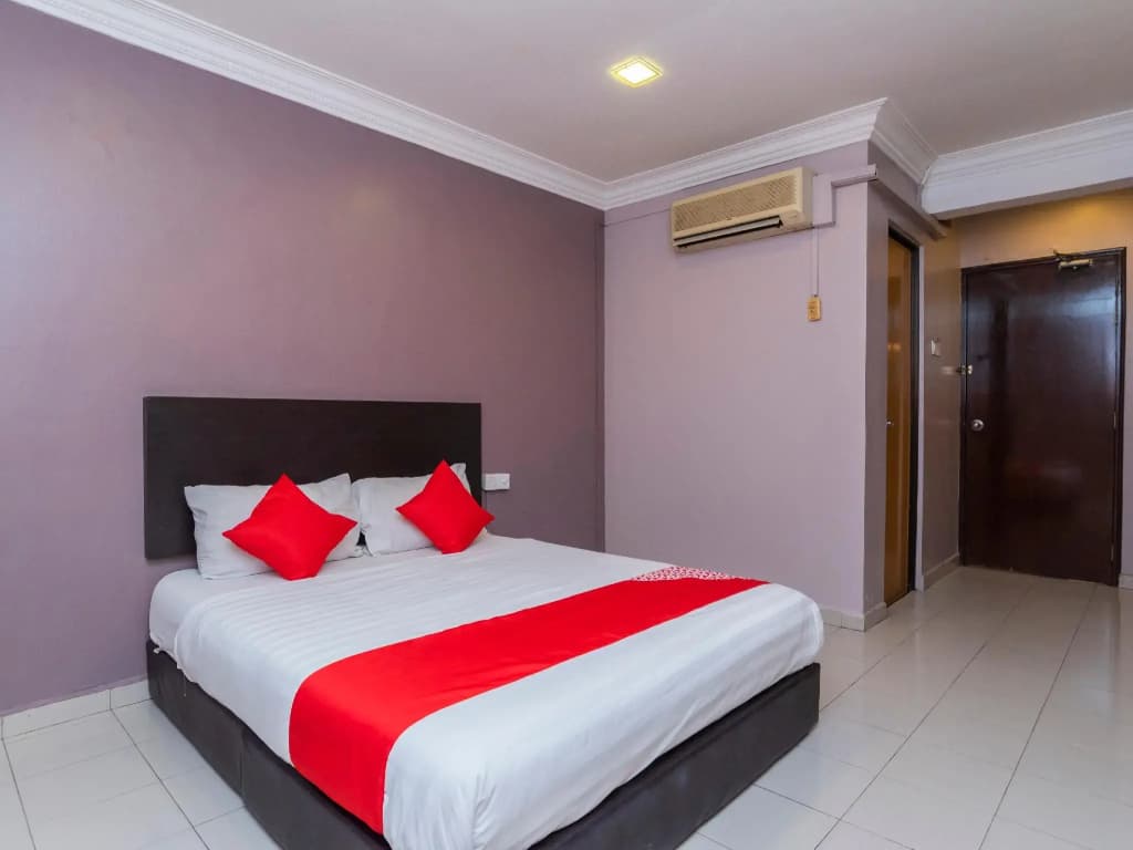 OYO 44027 Golden Horse Hotel - photo 3