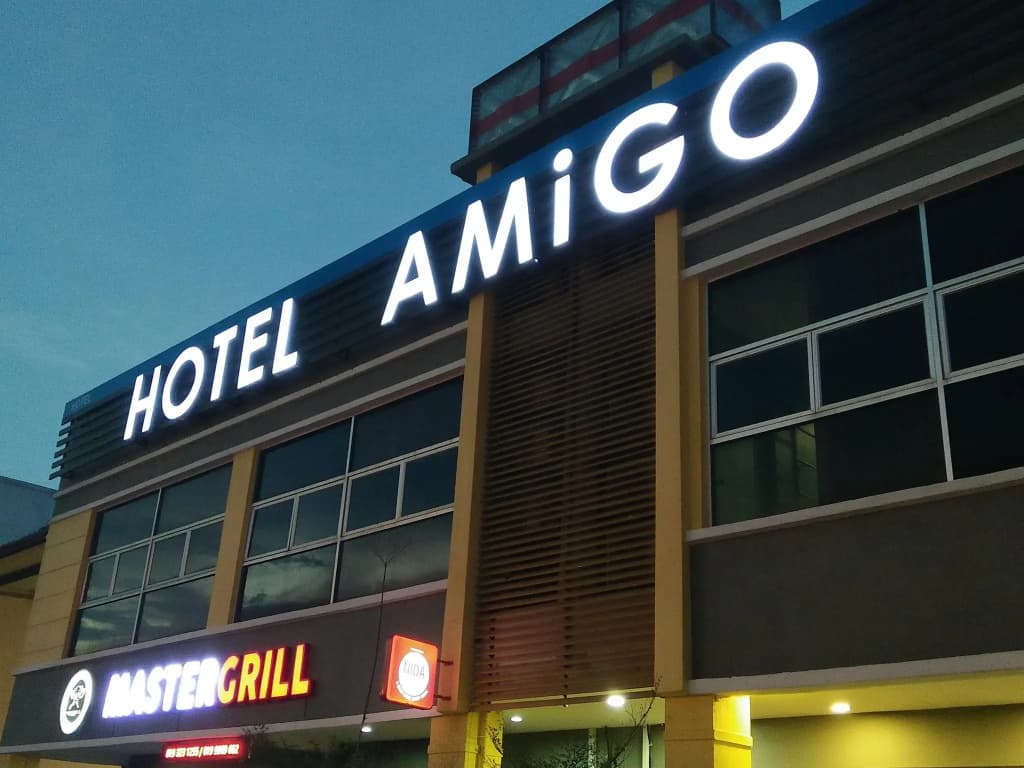 Hotel Amigo - photo 11