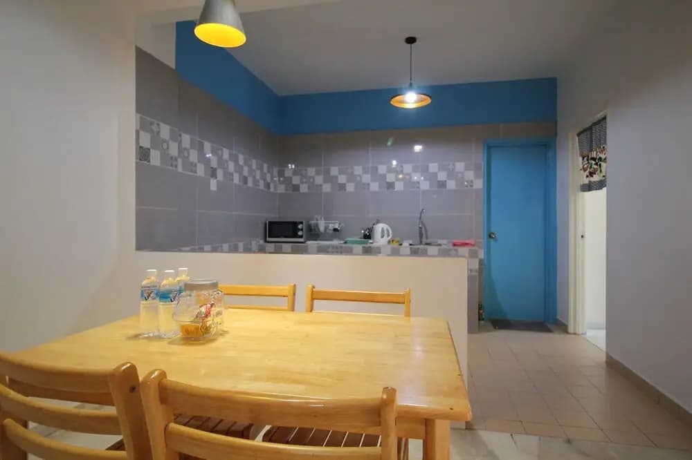 Teratai Homestay Suria Apartment - photo 11