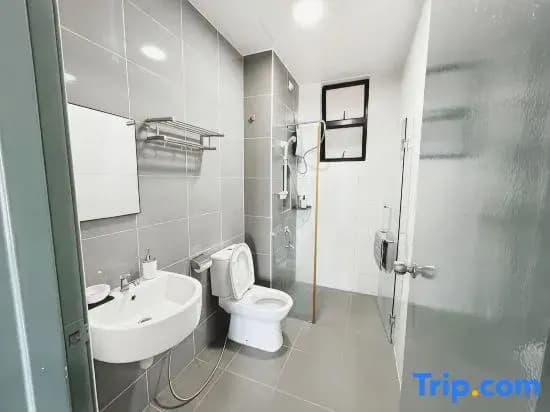 PLATINO Kids Friendly, 3BR Family Suite, Next to Paradigm Mall Escape JB - photo 4
