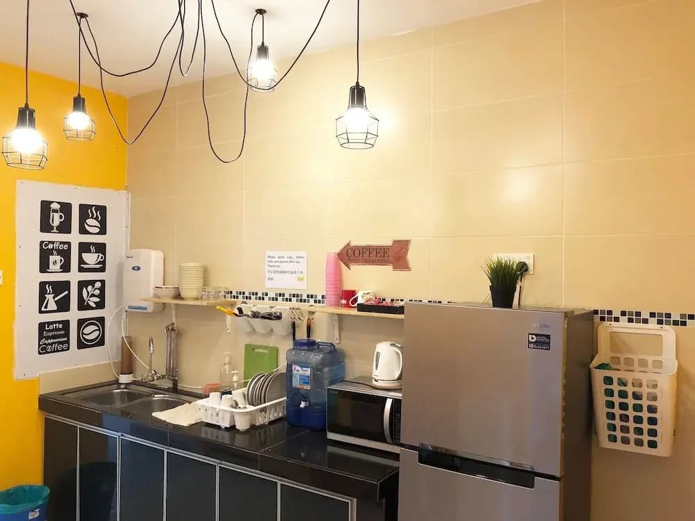 H & H Guest House (Melaka Homestay) 马六甲晋巷民宿 - photo 25