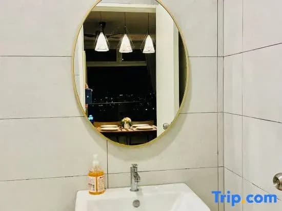 Kuching City Center Apartment With City View - photo 3