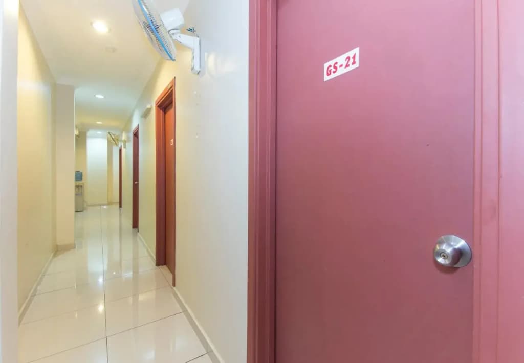 OYO 425 Hotel GS Inn - photo 10