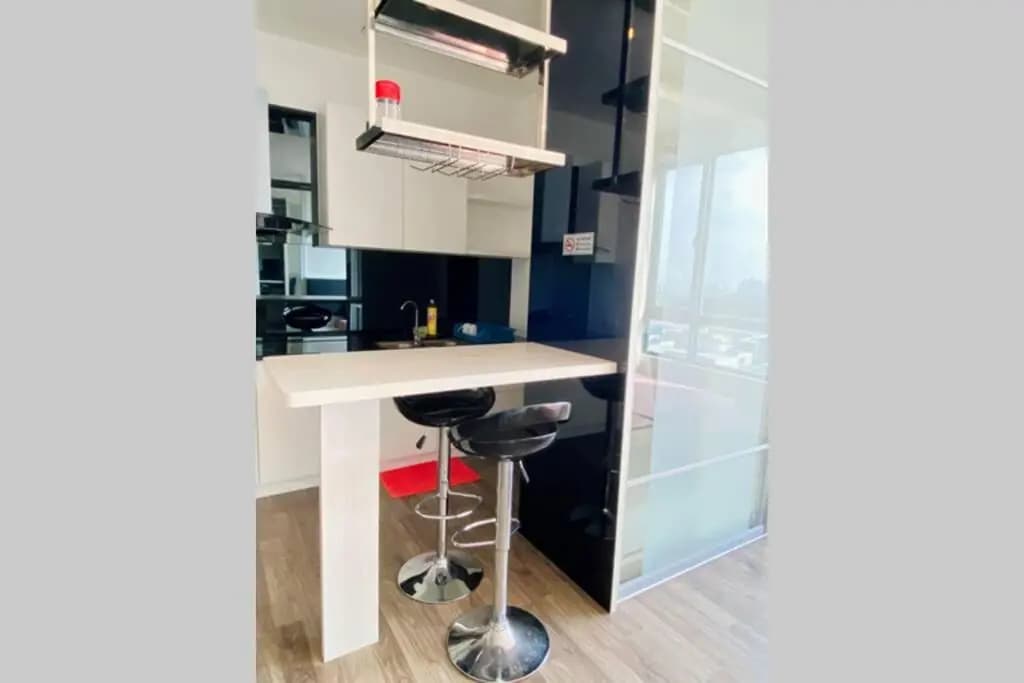 Corner Unit Landmark Residence 2, High Floor, Nice View, WiFi & Tvbox, Free Parking - photo 1
