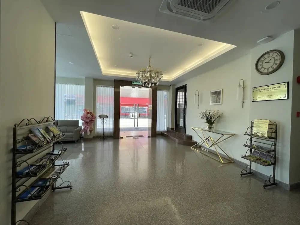 Hotel Bundusan - photo 10