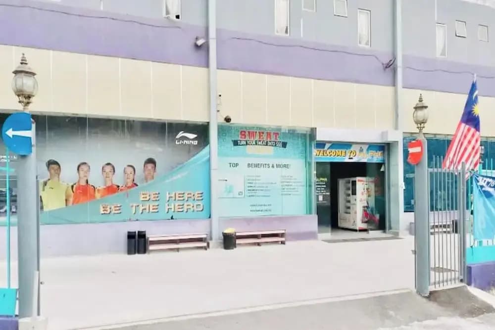 ABC Hostel at Alpha Bukit Serdang Seri Kembangan - photo 1