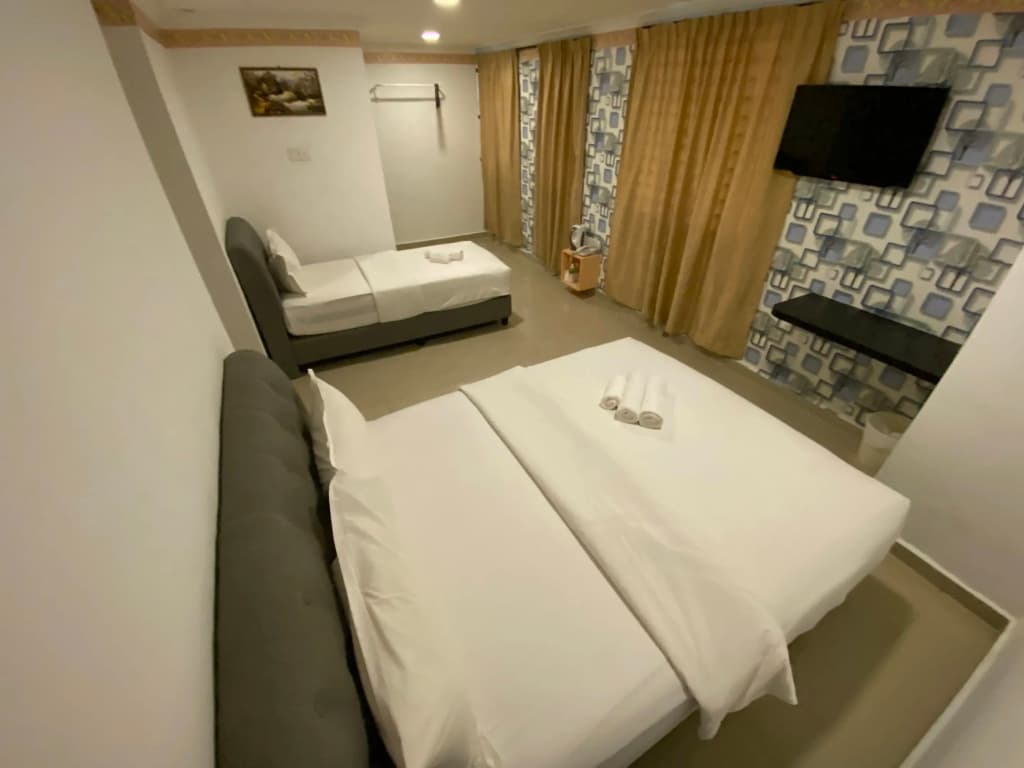 Shobi Hotel Johor Bahru Near CIQ JB - photo 5