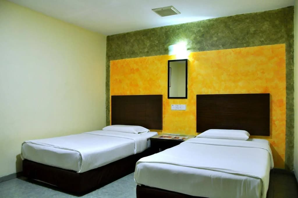 Golden Bay Hotel - photo 19