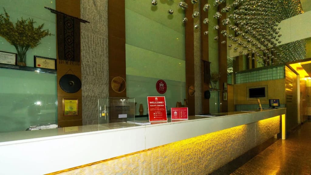 ZEN Rooms 1 Borneo - photo 14