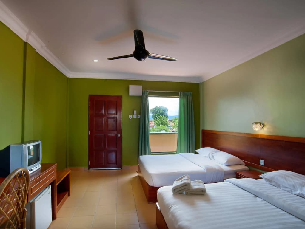 Langgura Baron Resort - photo 3