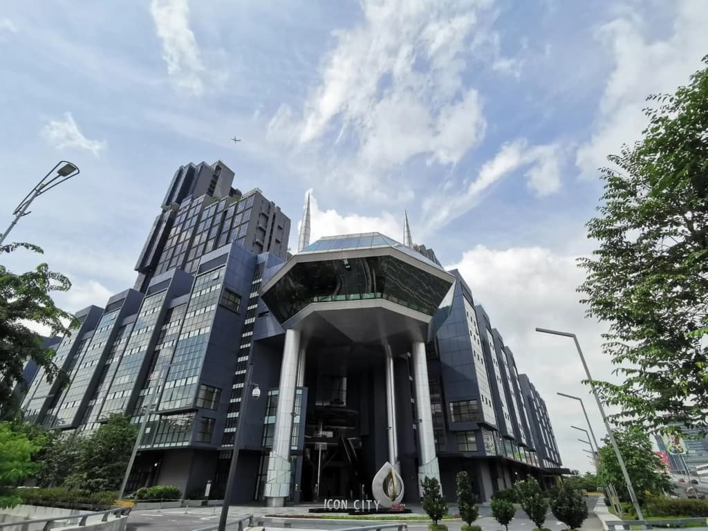 Icon City Modern Design Loft 5mins to Sunway Lagoon - photo 1