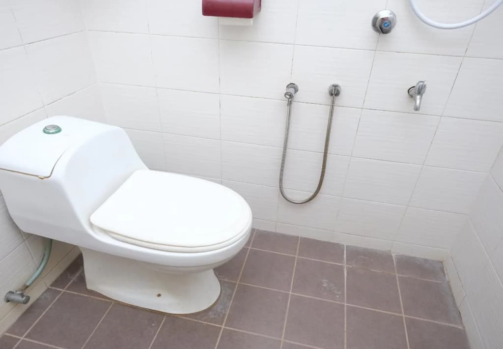 Grand City Hotel I By OYO Rooms - photo 8