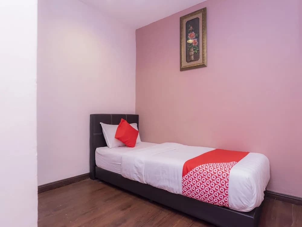 OYO 44026 98 Hotel - photo 5