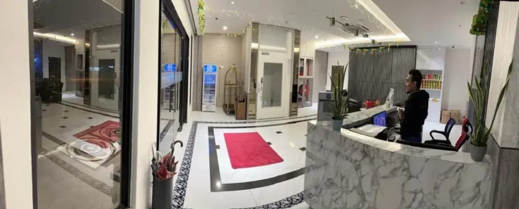 T Square Hotel - photo 19