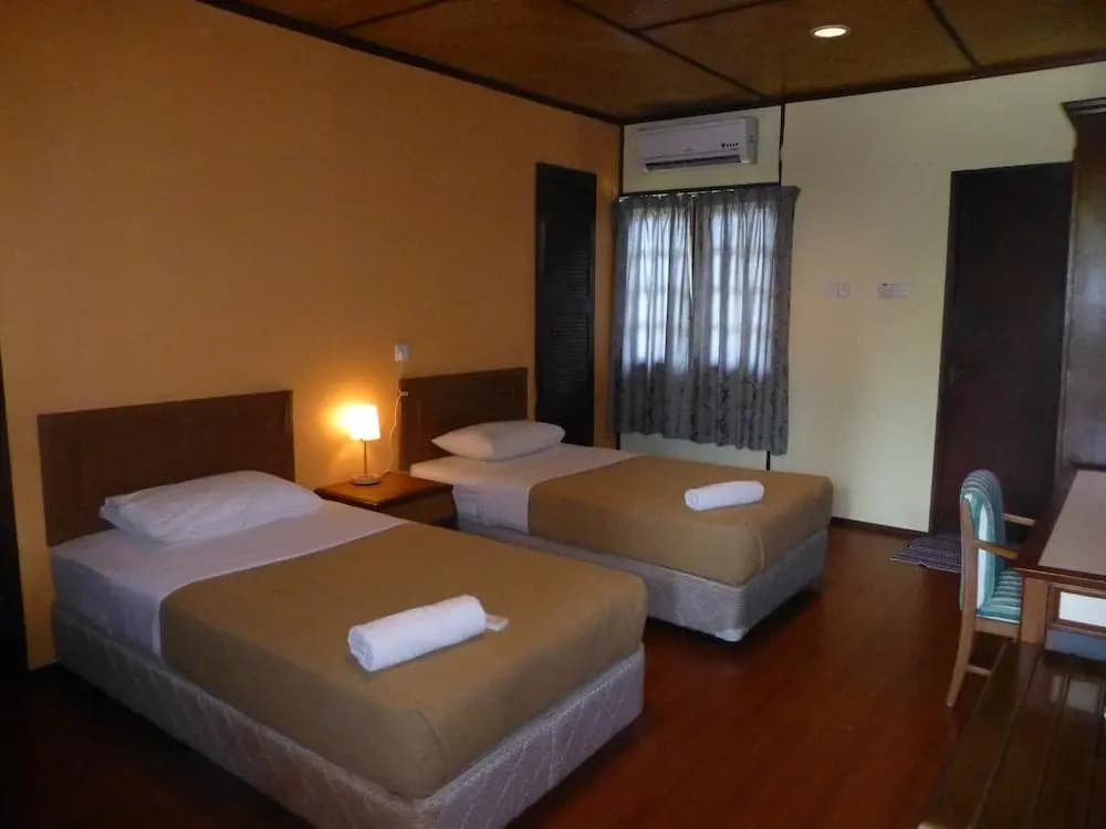 D'Coconut Island Resort - photo 4