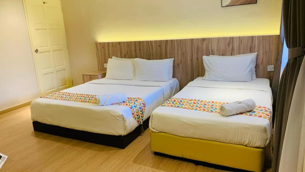 Rompin Beach Resorts - photo 2