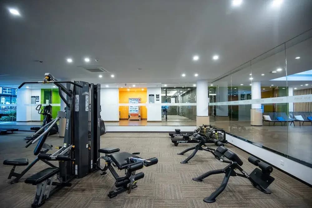 2BR R&F Phase2, CIQ R&F Mall, Free Parking - photo 18