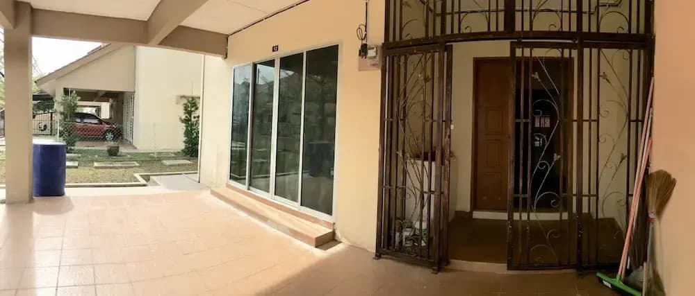 Lily Homestay Kangar - photo 12