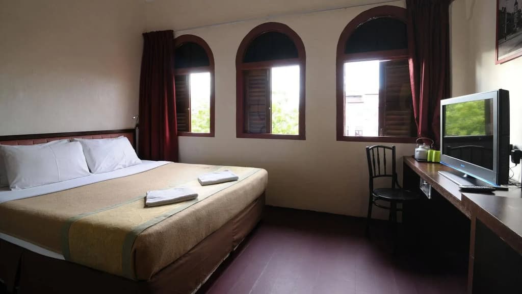 Red Inn Court - Hostel - photo 4
