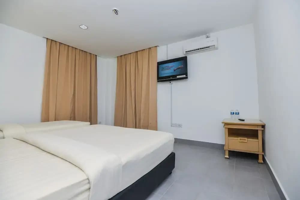 Alpha Hotel - photo 3