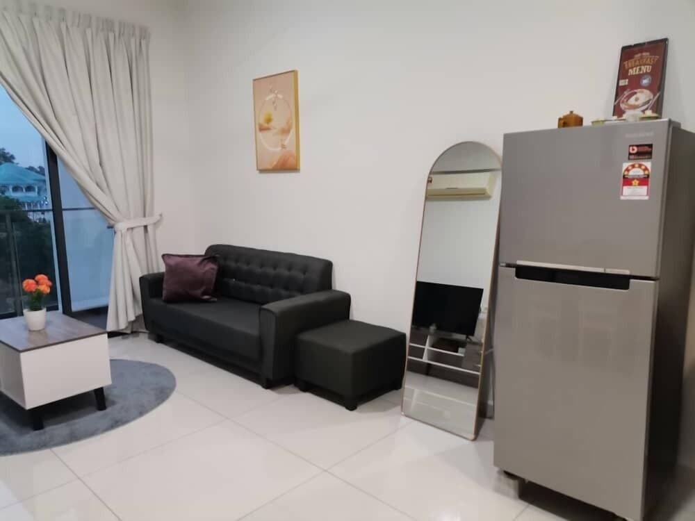 Cityview 2BR Country Garden Danga Bay @ Natol - photo 4