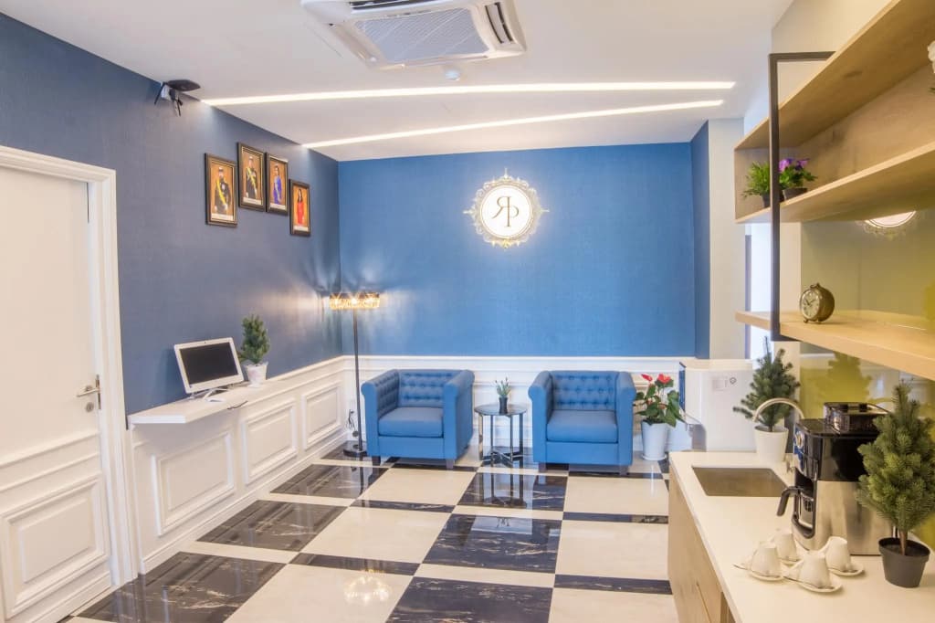 Redpine Boutique Hotel - photo 10