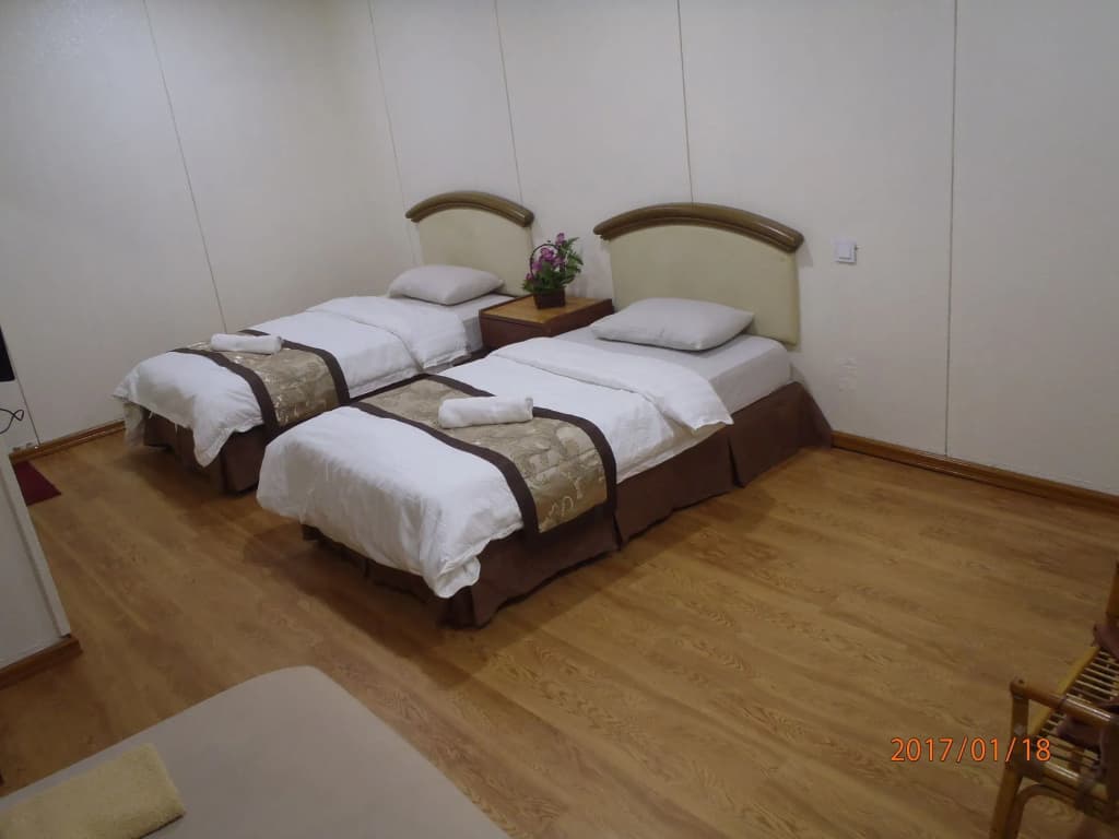 Sabrina Court Hotel - photo 11