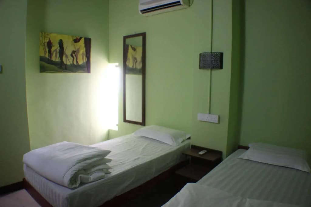 Birdnest Collective Cafe & Guesthouse - photo 5