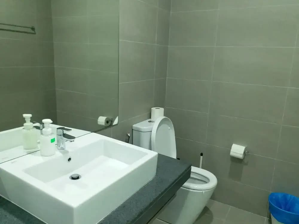 Dashing 1BR Next To Surian MRT 31 - photo 7