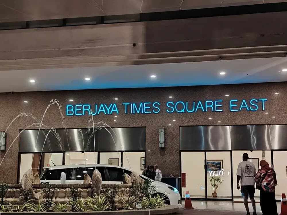 East Service Suite Times Square KL - photo 1
