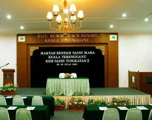 Batu Burok Beach Resort - photo 11