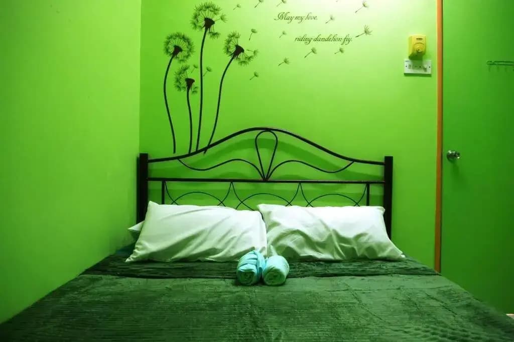 Colourful homestay - (near jeti sky mirror) - photo 3