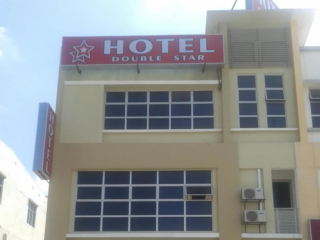 Hotel Double Star Klang - photo 1