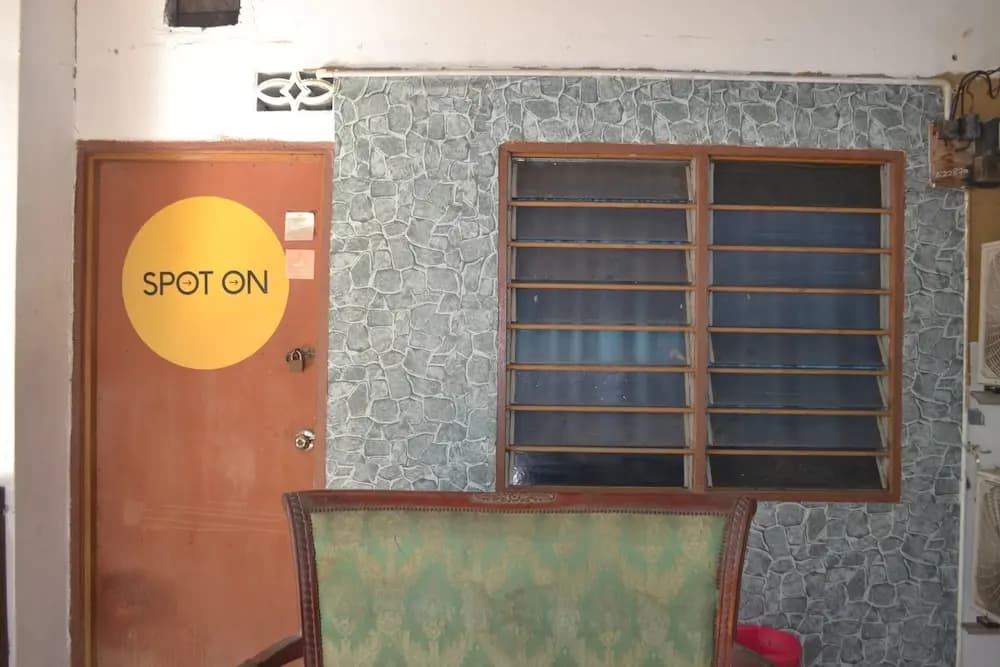 Batu Maung Sempoi Inn And Cafe - photo 1