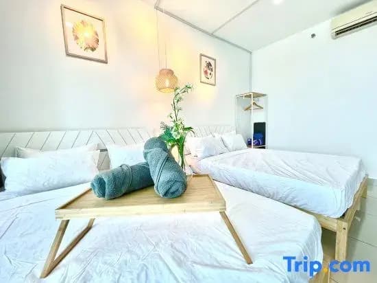 R 1-5Pax Cozy Home SetiaAlam 100mpsWifi&TV Trefoil - photo 3