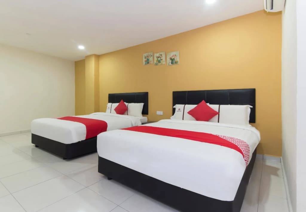 Central Hotel - photo 6