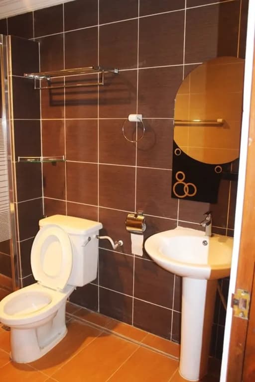 Golden Palms Hotel - photo 10