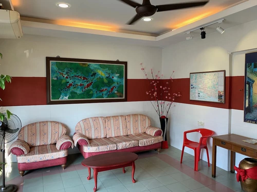 Fairway Hotel - photo 2