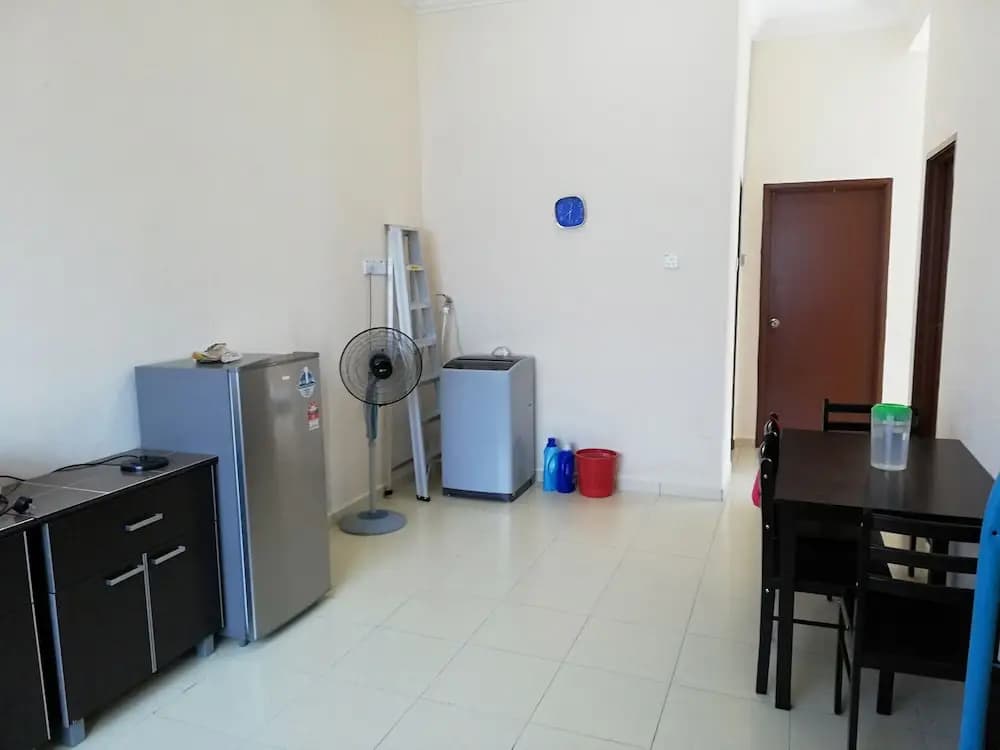 Samsiah Guest House Taman Yayasan - photo 13