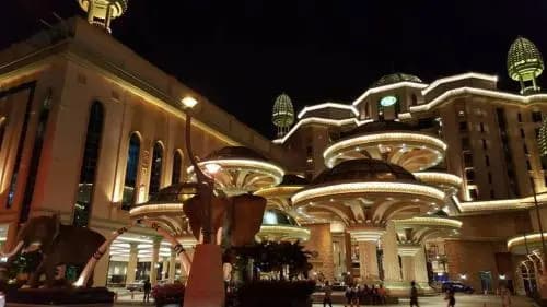 Luxury Resort Suites@ Sunway City - photo 2