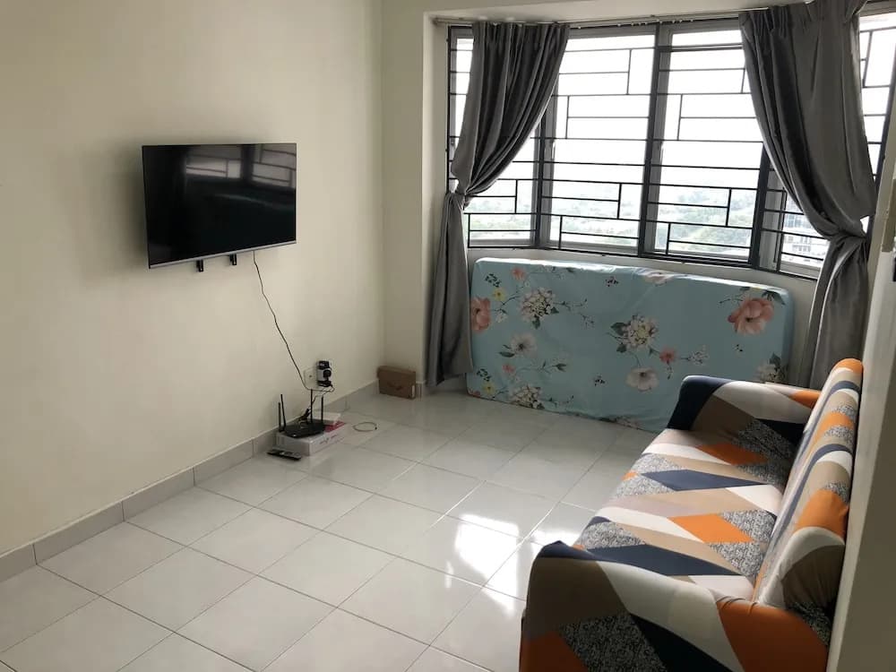 Cozy Homestay at Main Place - photo 2