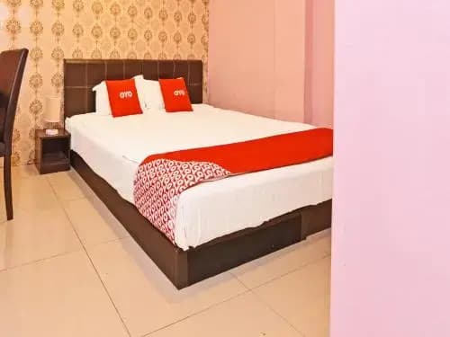 8 Hotel - photo 4