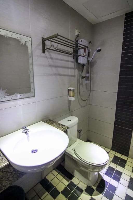 Rose Cottage Hotel Bandar Seri Alam - photo 8