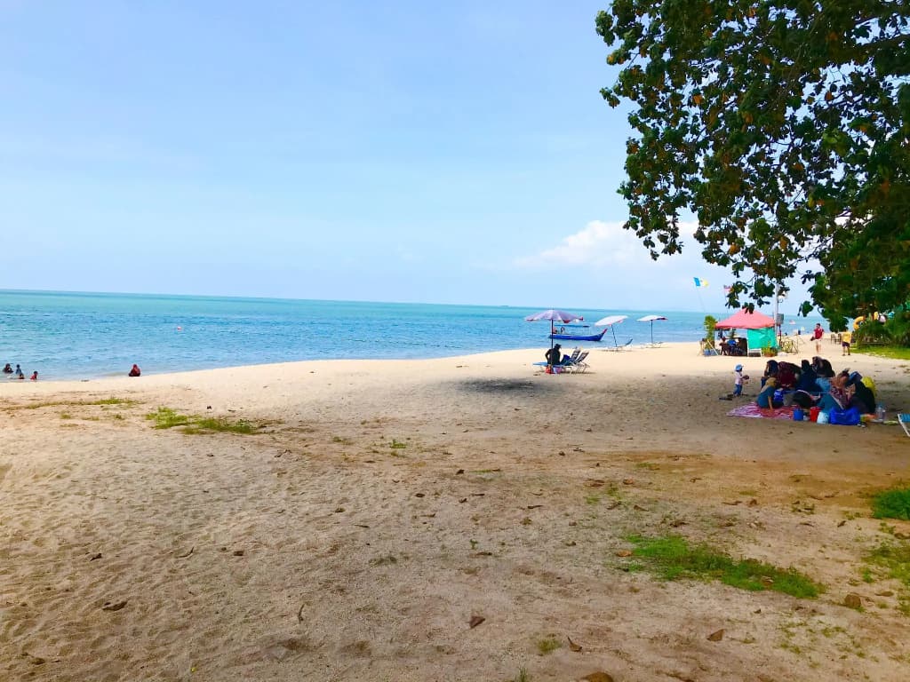 By The Beach - Luxury 2 Bedrooms Family Suite - photo 2