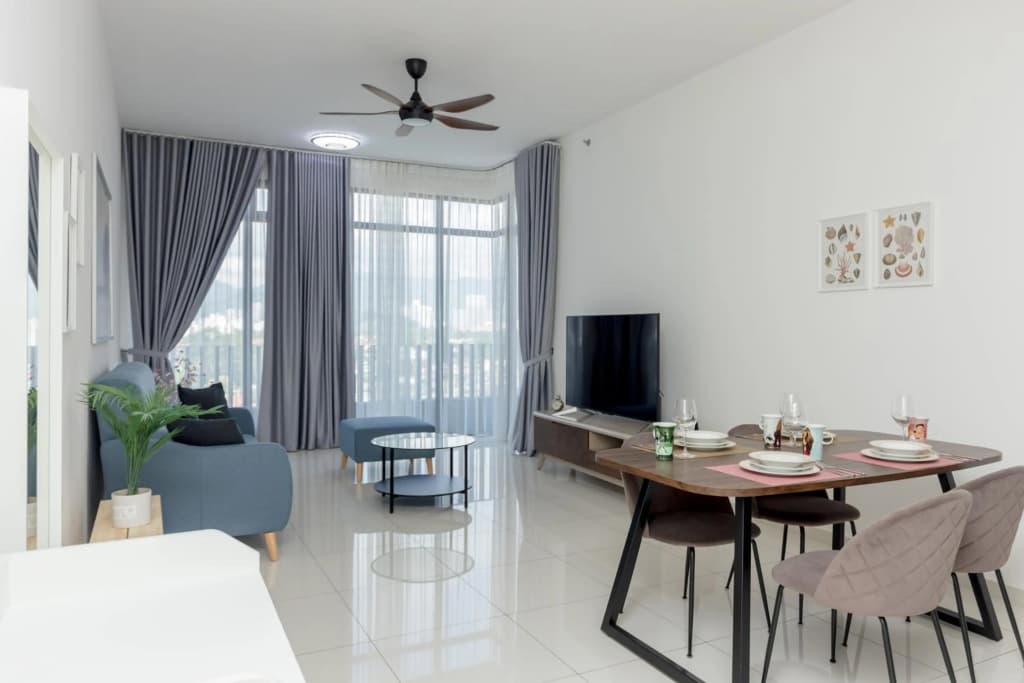 Beacon Executive Suites - By IZ - photo 1