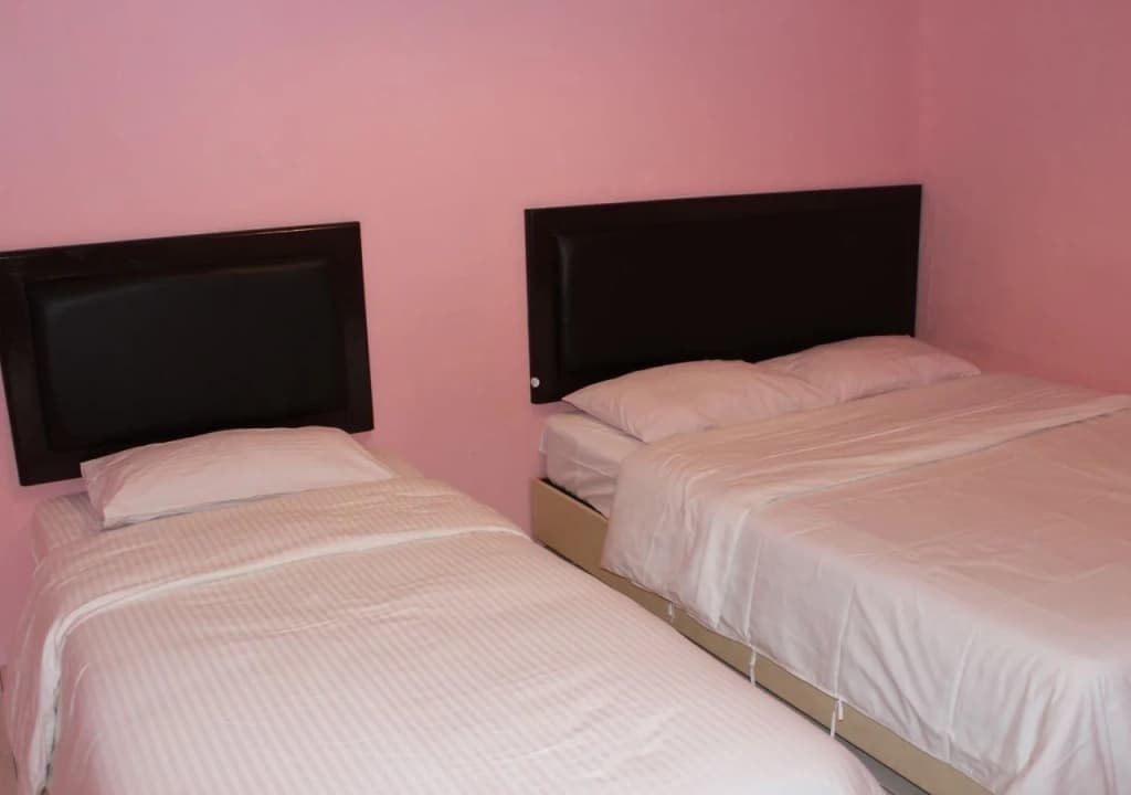 YH Hotel - photo 5