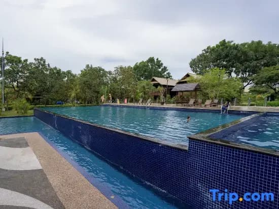 The Langit Duyong Marina Resort - photo 3